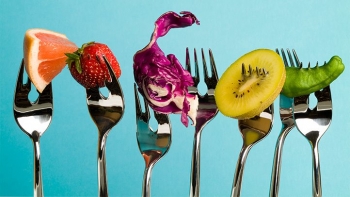 خوردن بیش از اندازه میوه چه مزایایی دارد