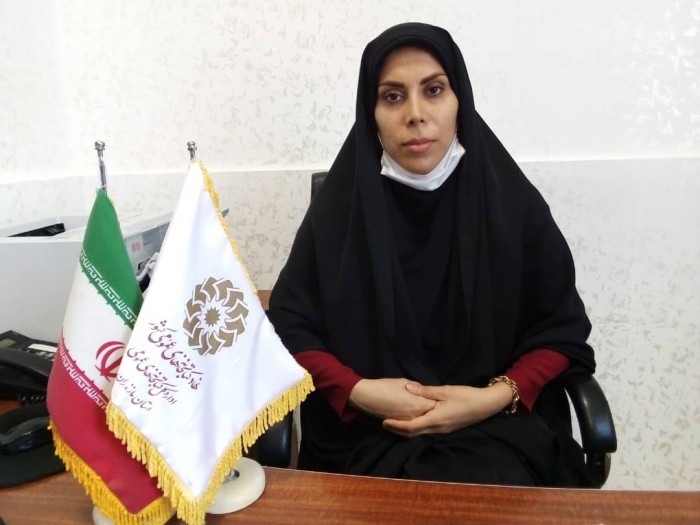 مونیکا زارعی رئیس کتابخانه عمومی شهرستان قائمشهر