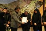 تقدیر از کاظم قلم چی پس از افتتاح هشتمین کتابخانه روستایی در مازندران توسط بنیاد قلم چی