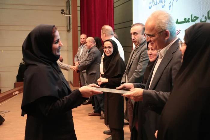 تجلیل از پرستاران نمونه مازندران/ از فداکاری در بالین بیمار تا چالشهای کمبود نیرو