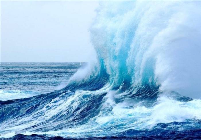 موجهای ۴ متری در راه خزر/ توقف کامل فعالیتهای دریایی در مازندران